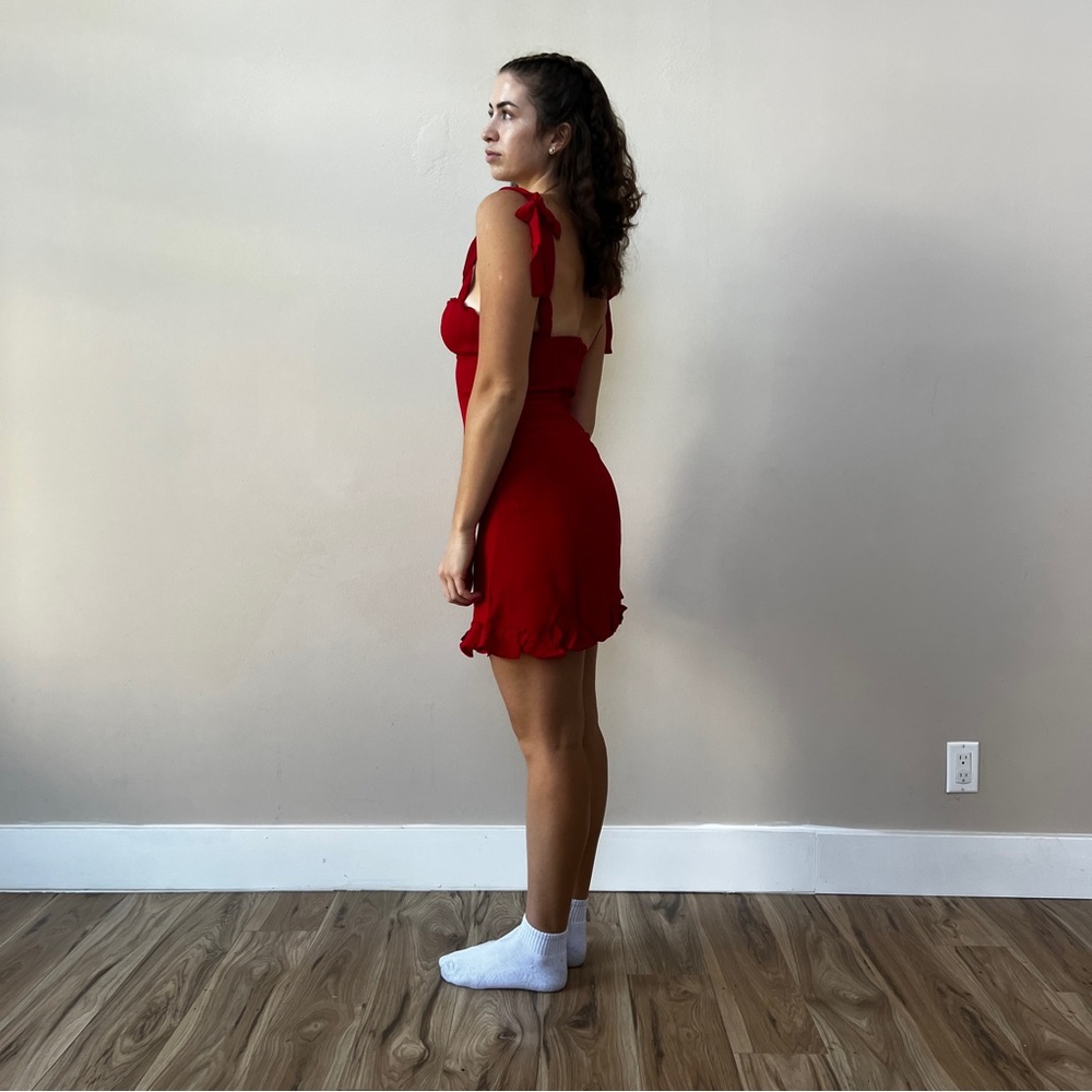 Reformation Christine Dress | Lipstick🎉SALE🎀 NEW - Picture 5 of 14